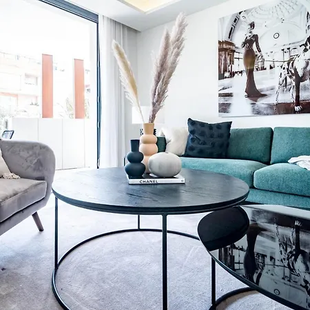 Inf32l- Modern Apartment, Families Only Apartment