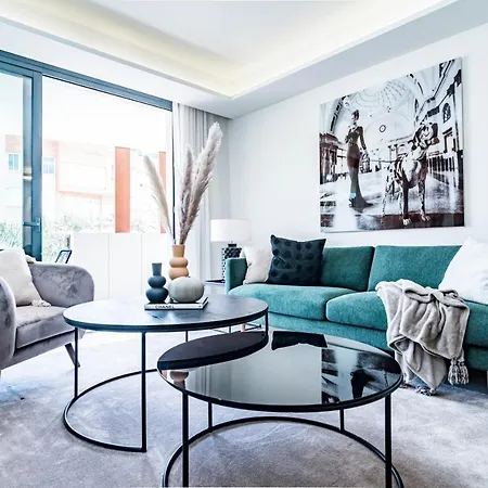 Inf32l- Modern Apartment, Families Only Apartment *