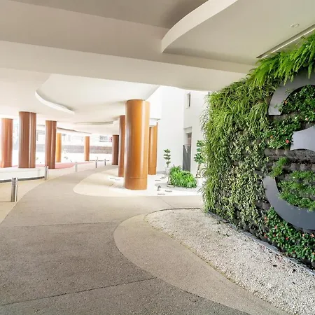 Apartment Inf32l- Modern Apartment, Families Only